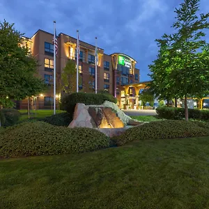 *** Hotel Express & Riverport By Ihg Canada